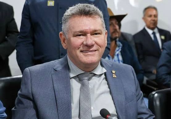 Keniston Braga pesquisa