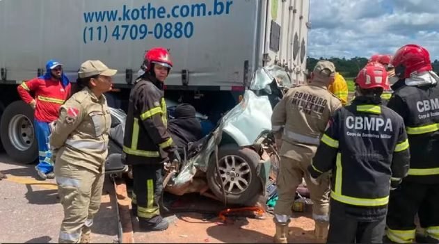 Acidente na PA-150 em Tailândia
