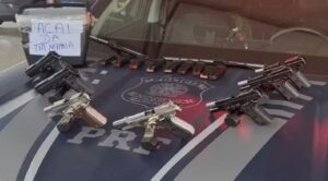 sete armas em caixa de açaí