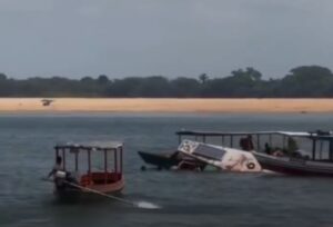 naufrágio no Rio Tocantins