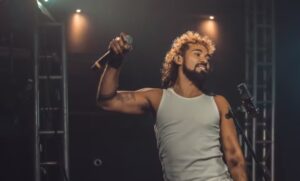 cantor paraense Davi Leão